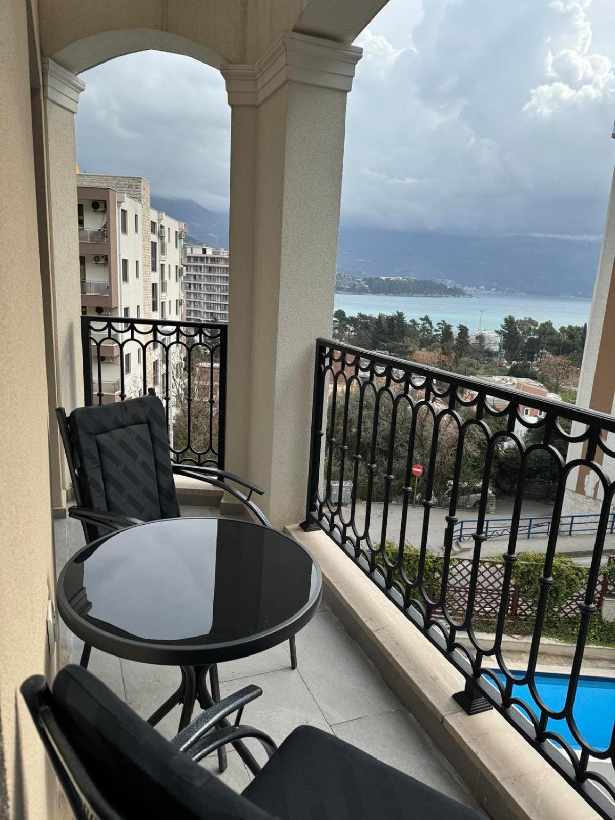 Apartman Anna Atina Budva Luaran gambar